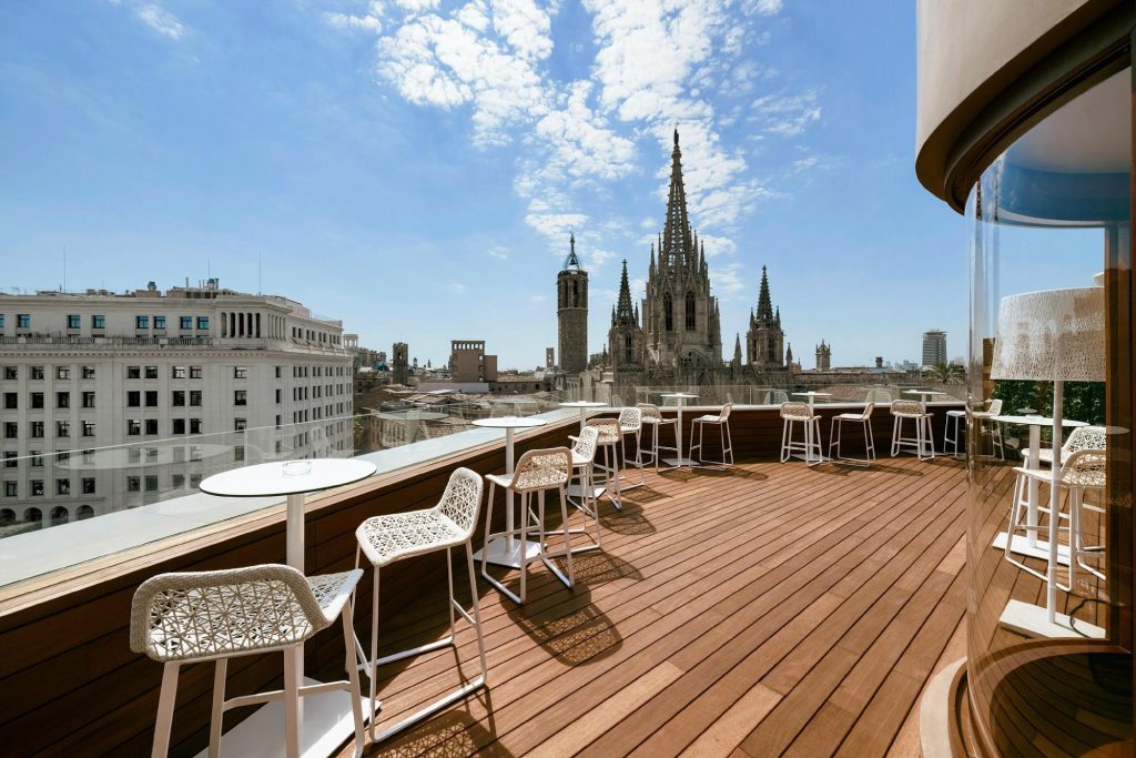 Colon barcelona rooftop1 cruise port hotels